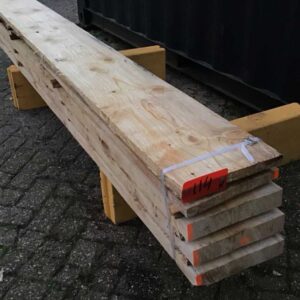 Ruw houten planken Naaldhout 256cm lengte, 3 stuks 5 cm dikte, 2 stuks 2,5 cm
